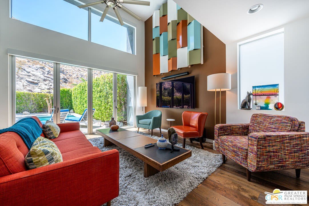 1009 Iris Ln – photo 1