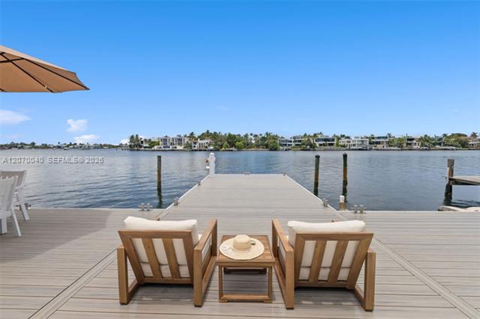 257 N Coconut Ln 257 Miami Beach Fl 33139 – photo 1