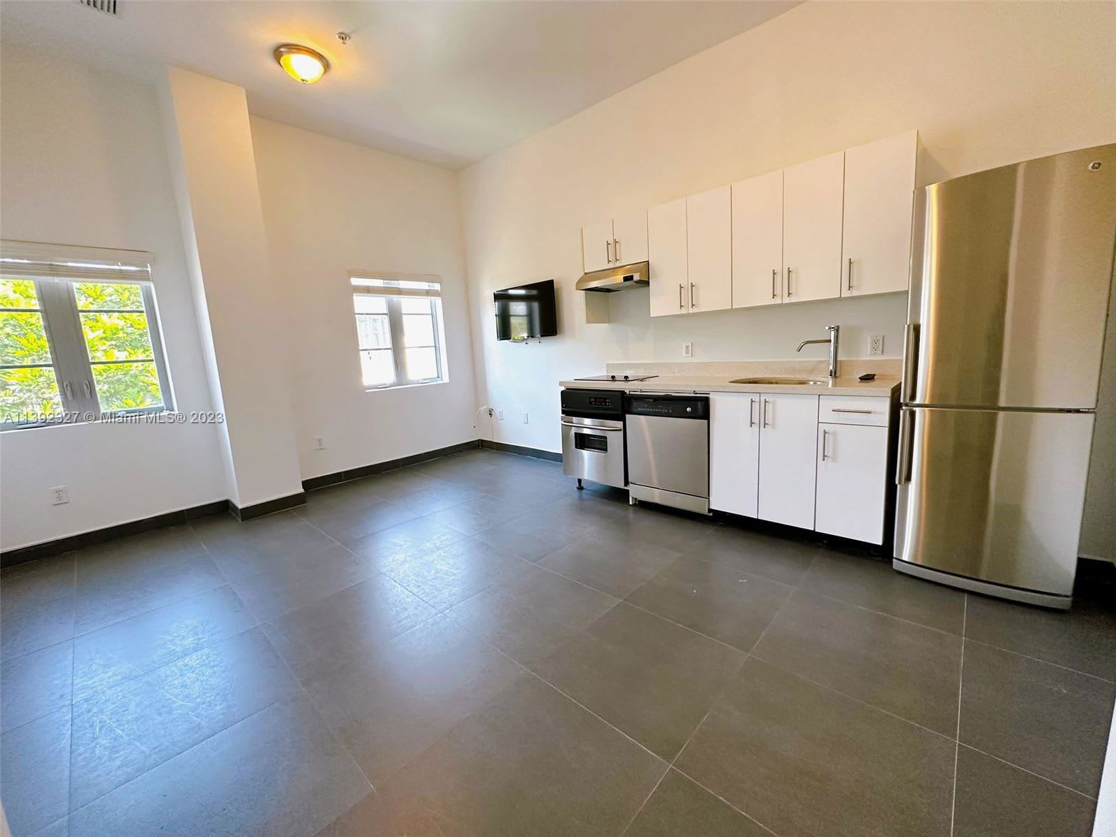 1600 Euclid Avenue – photo 1