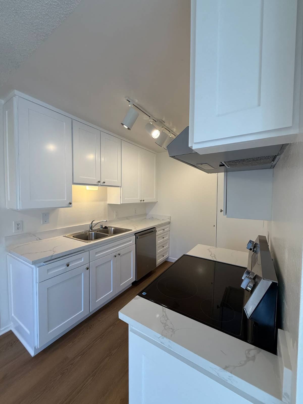 117 W Avenida De Los Arboles – photo 1