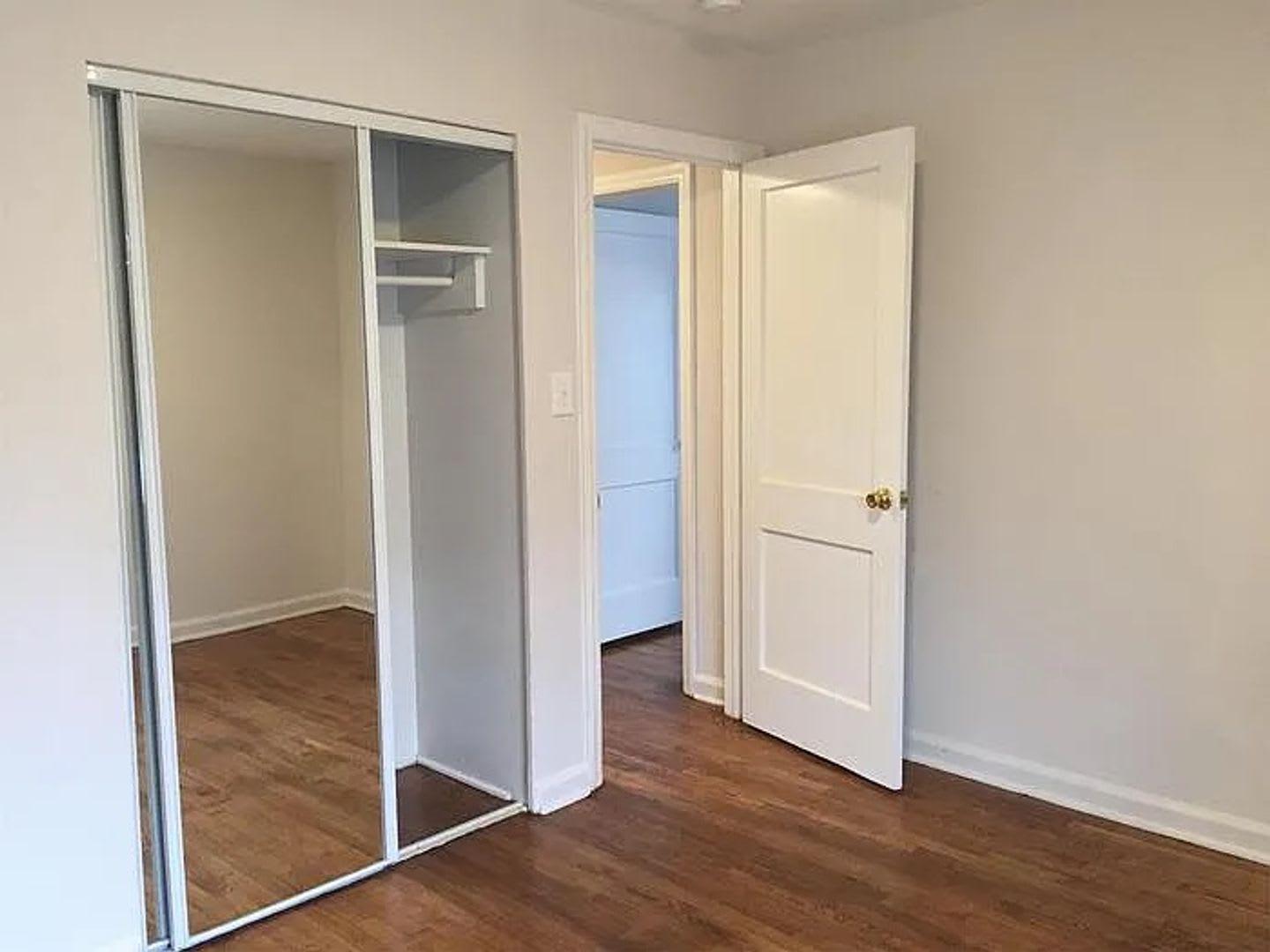 Room In 3 Bedroom Home At Downing Rd – photo 1