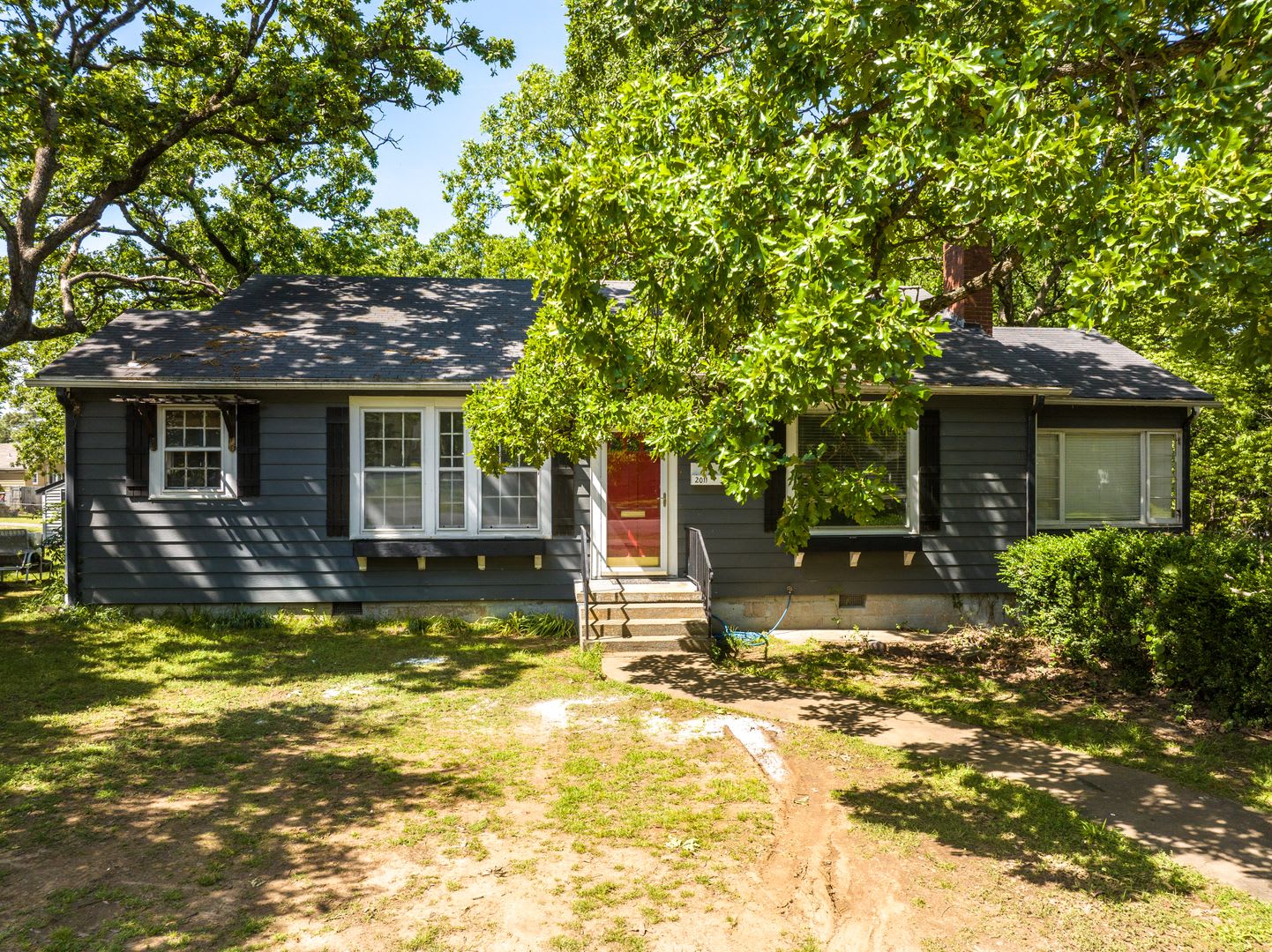 Freshly Updated 3 Bedroom Home – photo 1