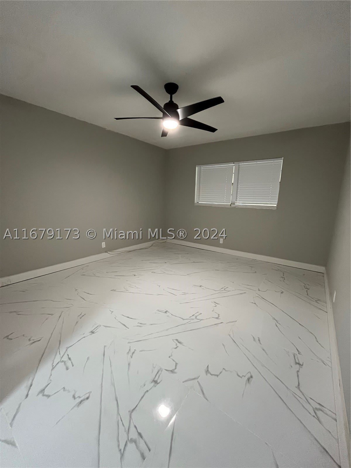 5102 NW 36th St – photo 1
