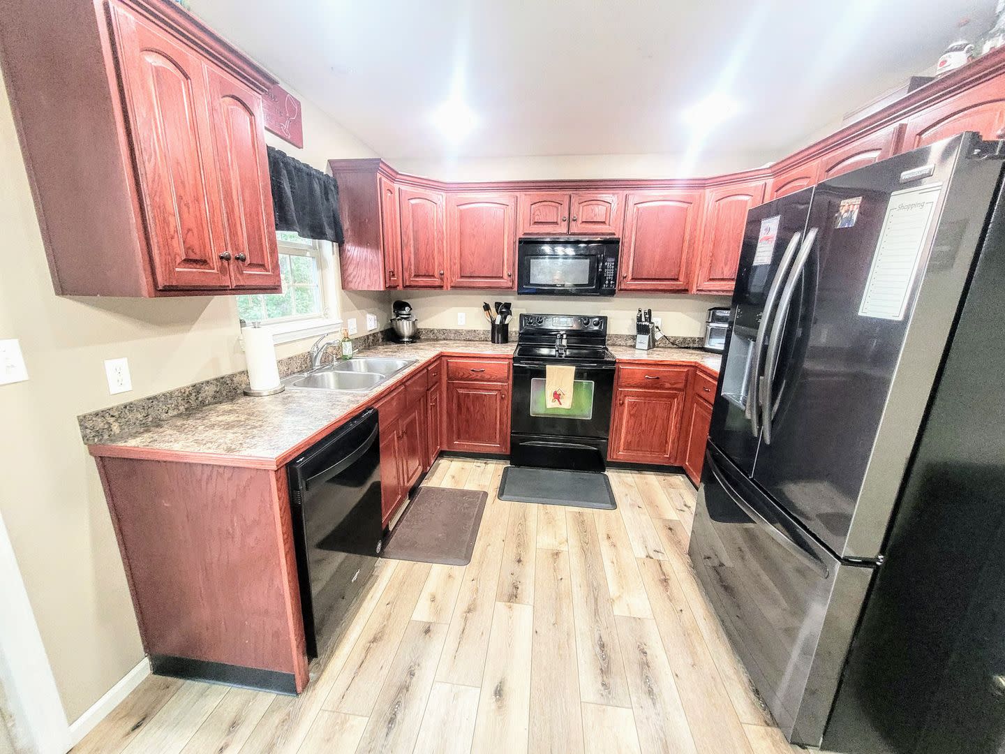 Single Family Home – photo 1 of 11