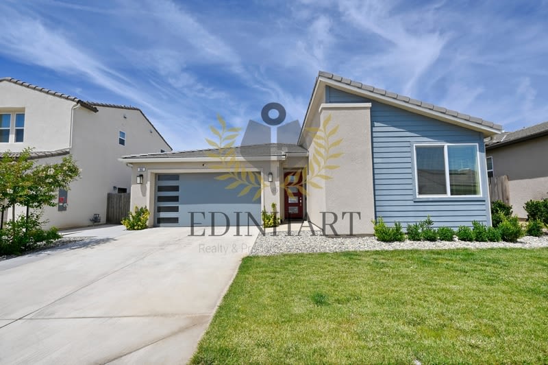 502 Traverse Drive South – photo 1 of 35