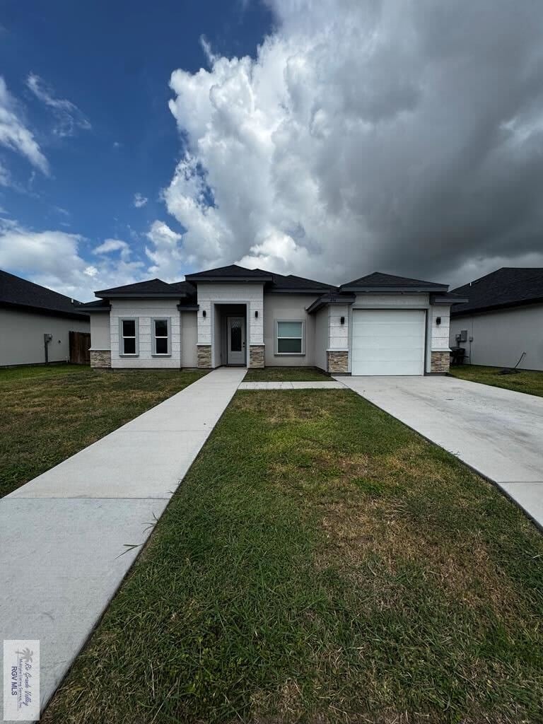 494 MARCELO ST – photo 1 of 12
