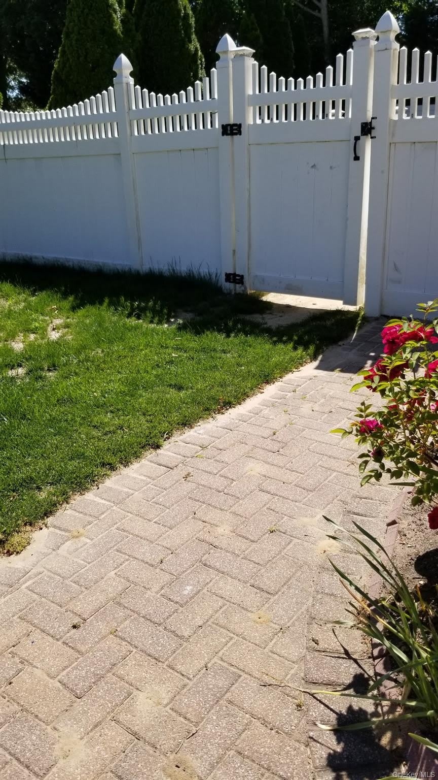 21 Adamson Street – photo 1 of 6