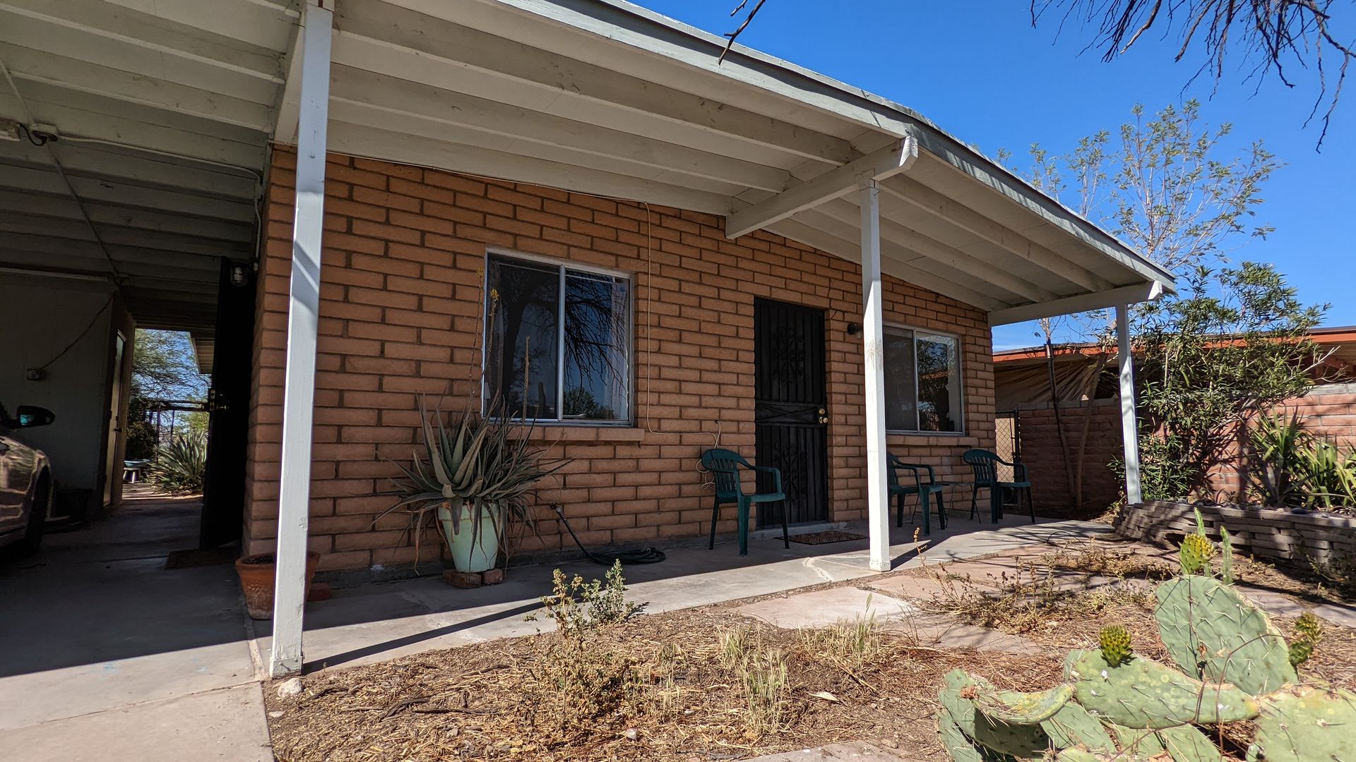 3bed & 2bath – photo 1