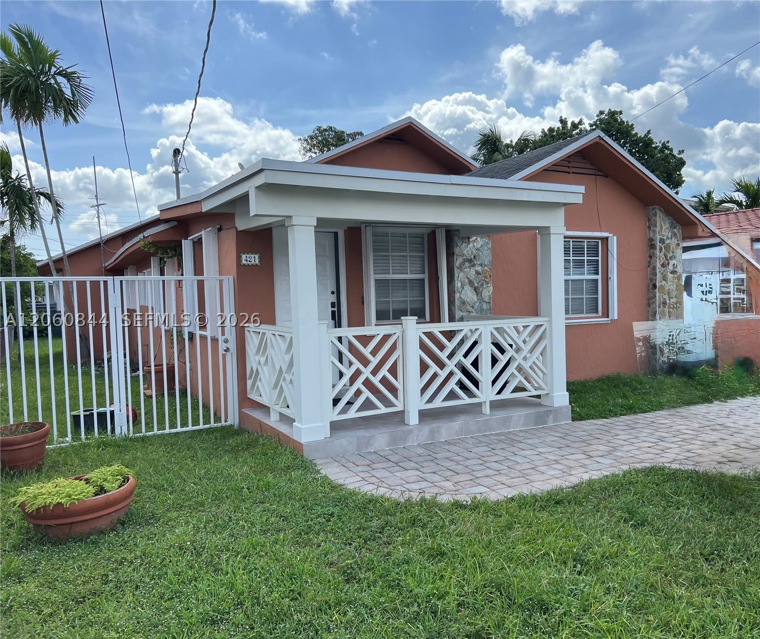 421 NW 57th Ct – photo 1
