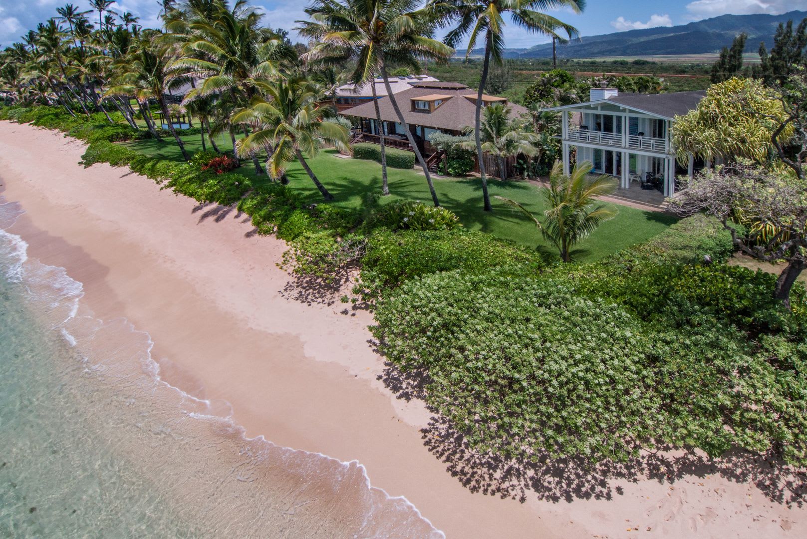 Hawaii Life Presents Modern Mokuleia Beachfront Luxury 4 bedroom 3 Bath – photo 1 of 33
