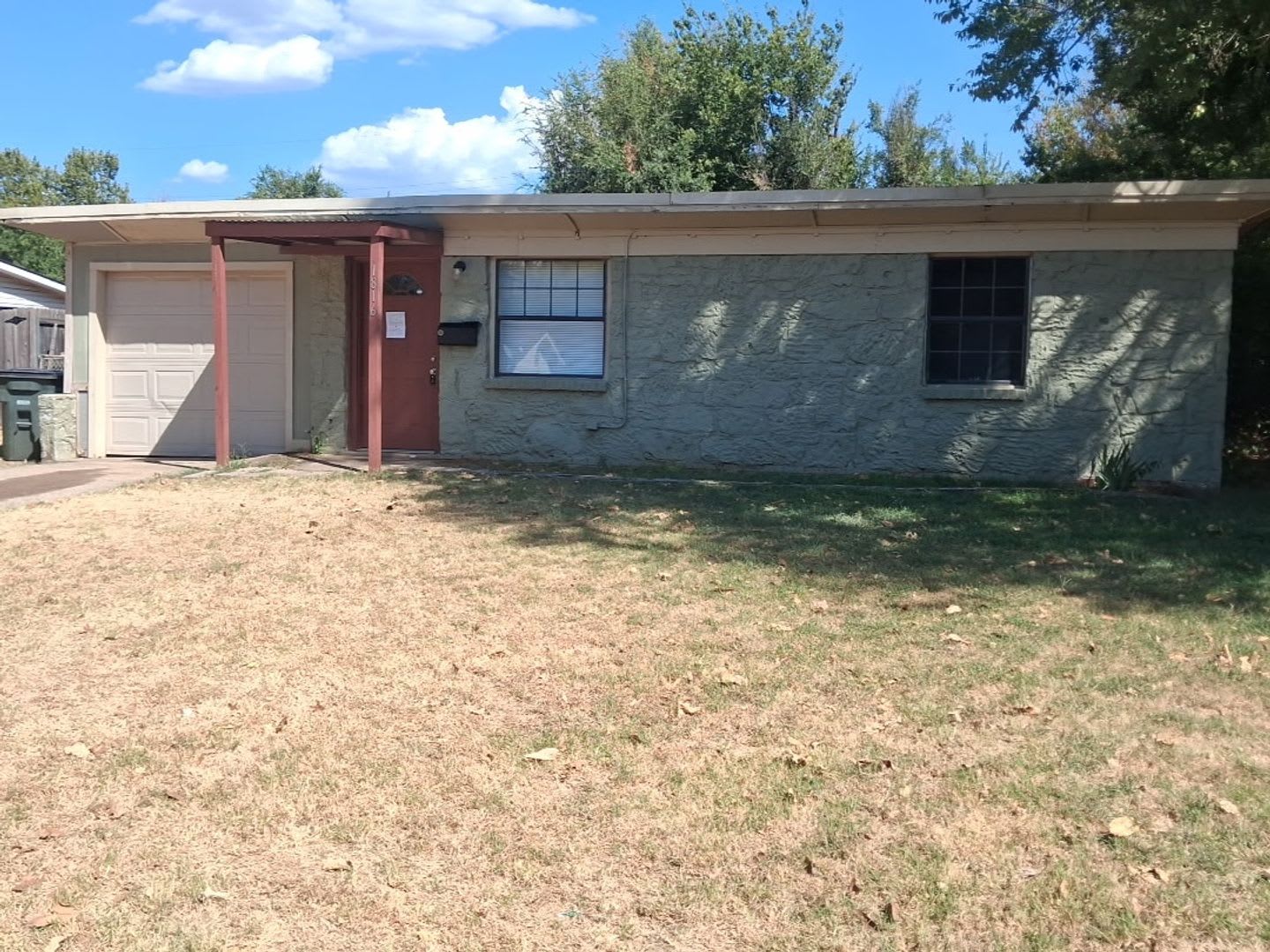 2 Bed 1 Bath Stone Home in Del City – photo 1 of 8