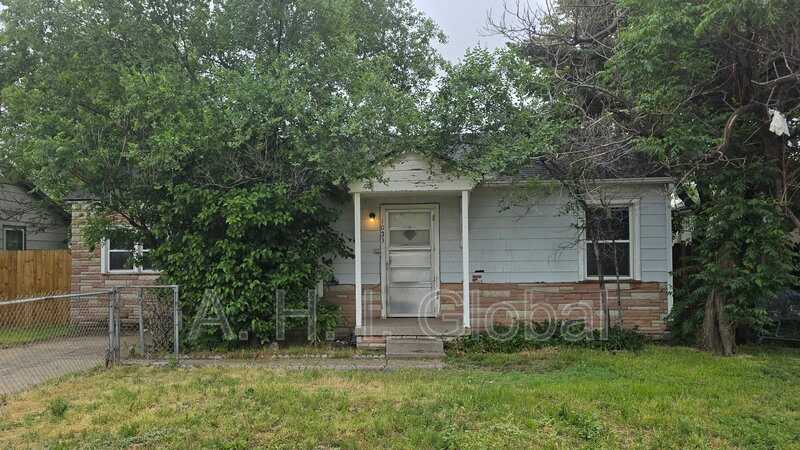 1033 Dunaway St – photo 1