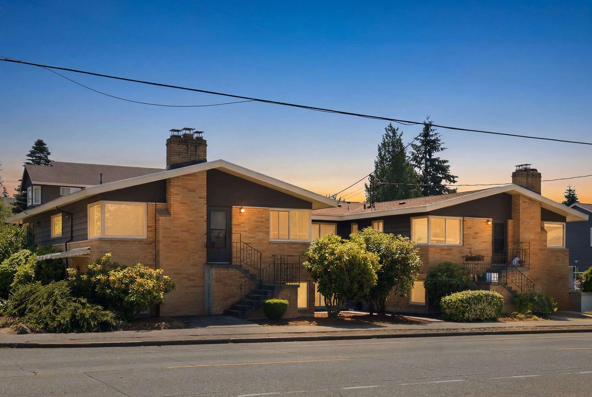 Loyal Heights Apartments – photo 1