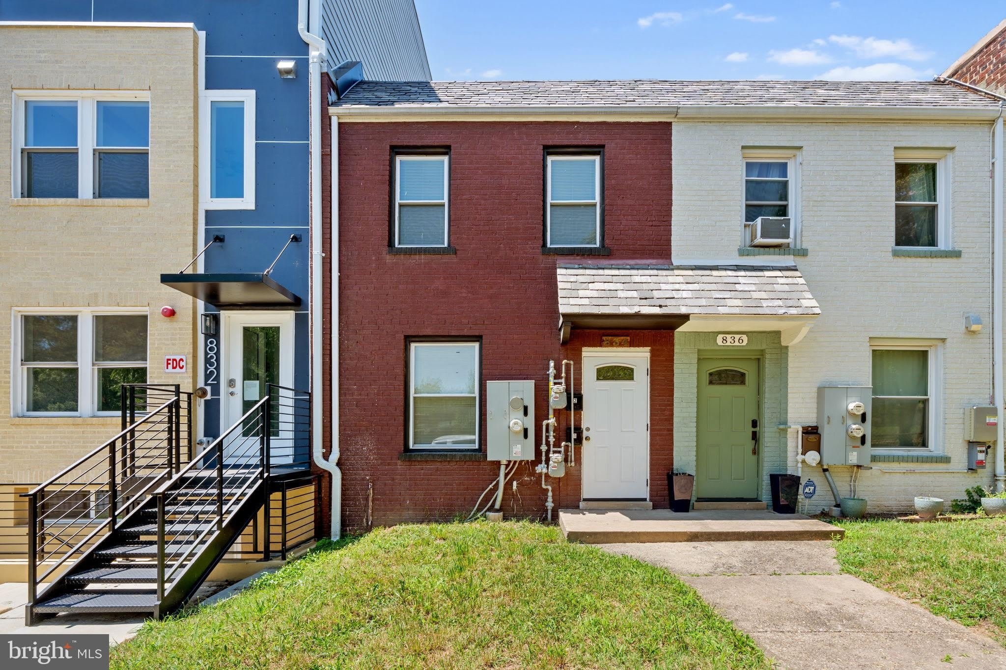 834 19Th Street Ne – photo 1