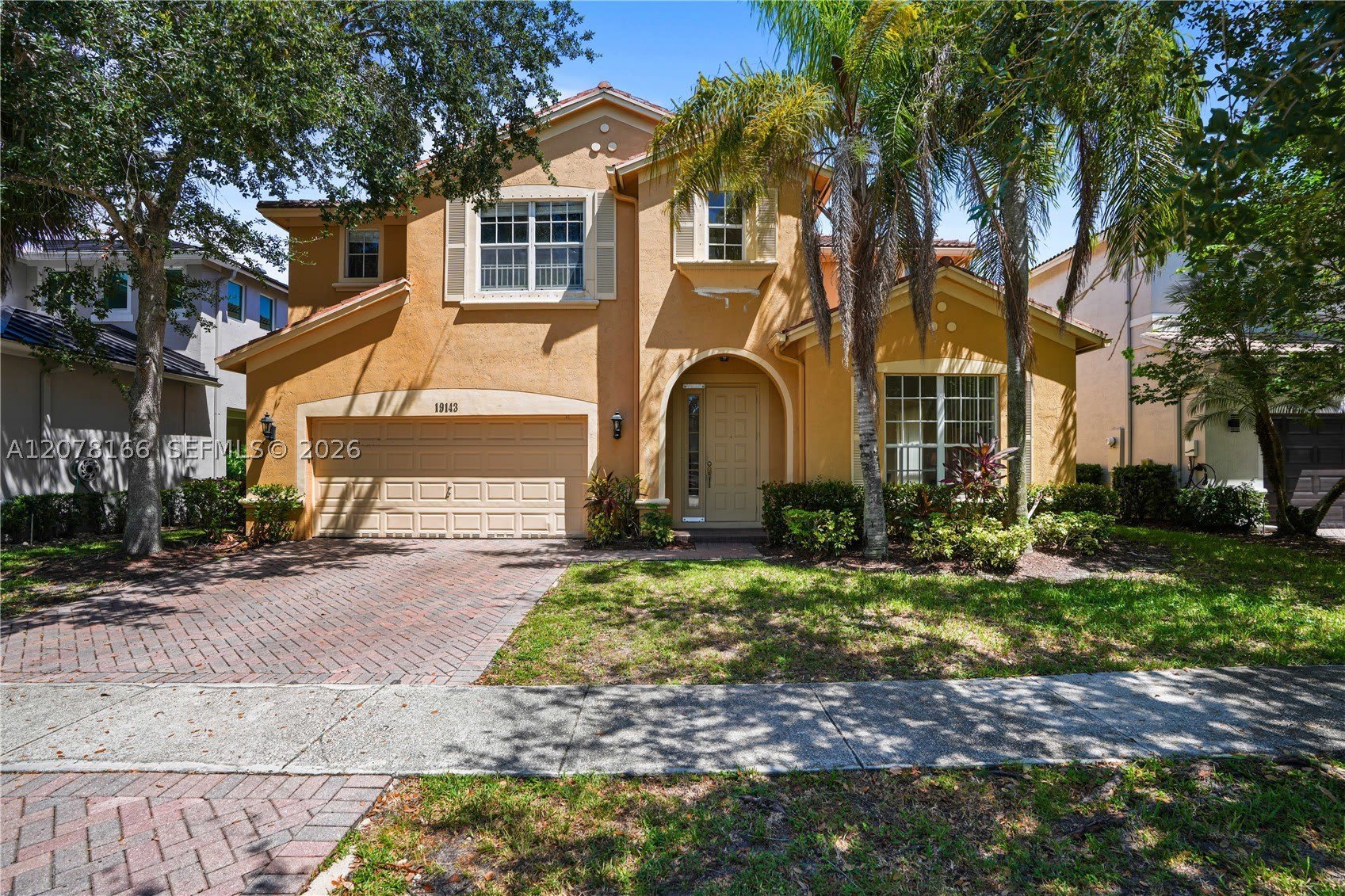 19143 Crystal St – photo 1