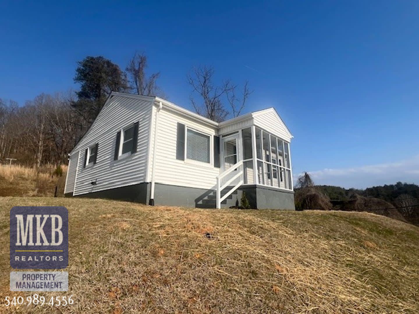 2 Bedroom Home in Clearbrook Area – photo 1 of 33