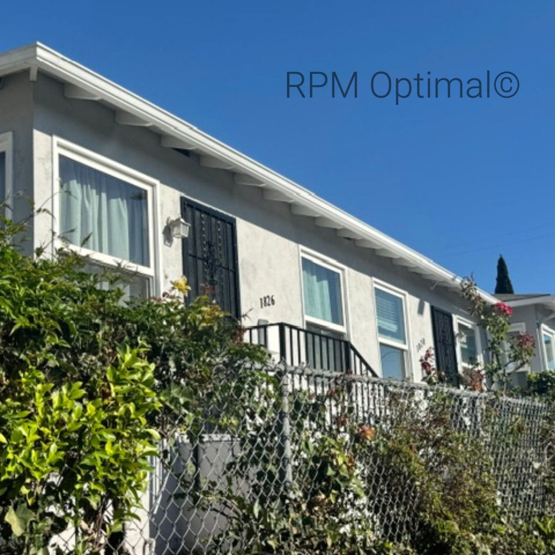 Real Character. Real Price. Real Location. Mid-City 1-Bedroom, Move-In Ready – photo 1