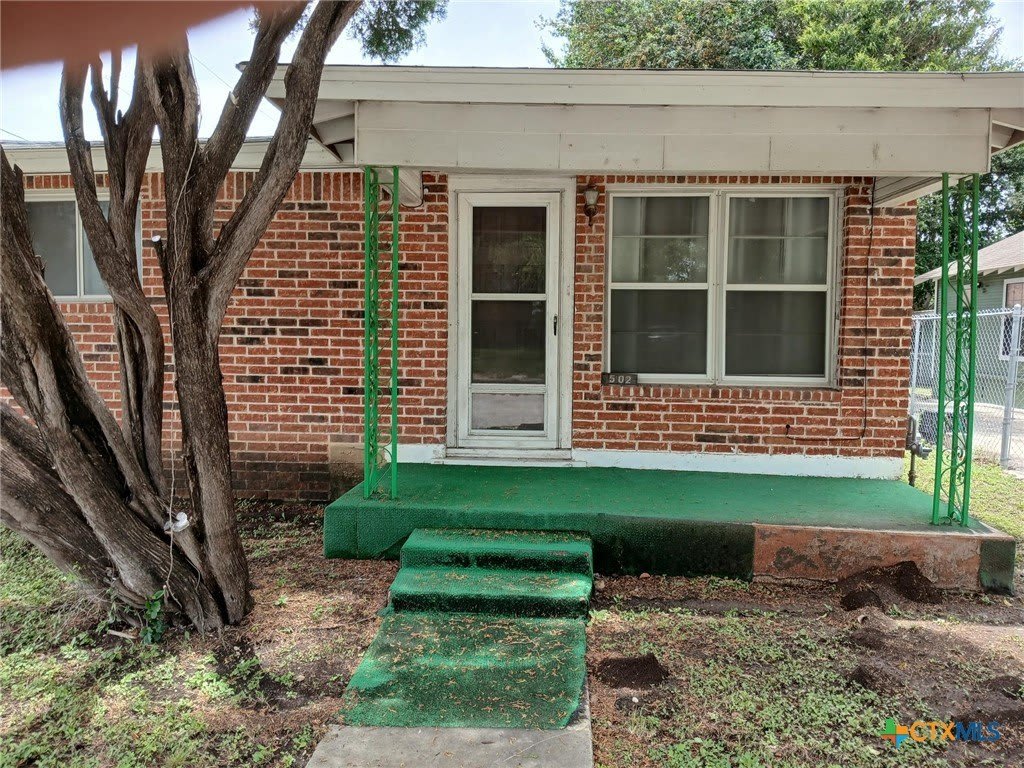502 N Guadalupe Street – photo 1