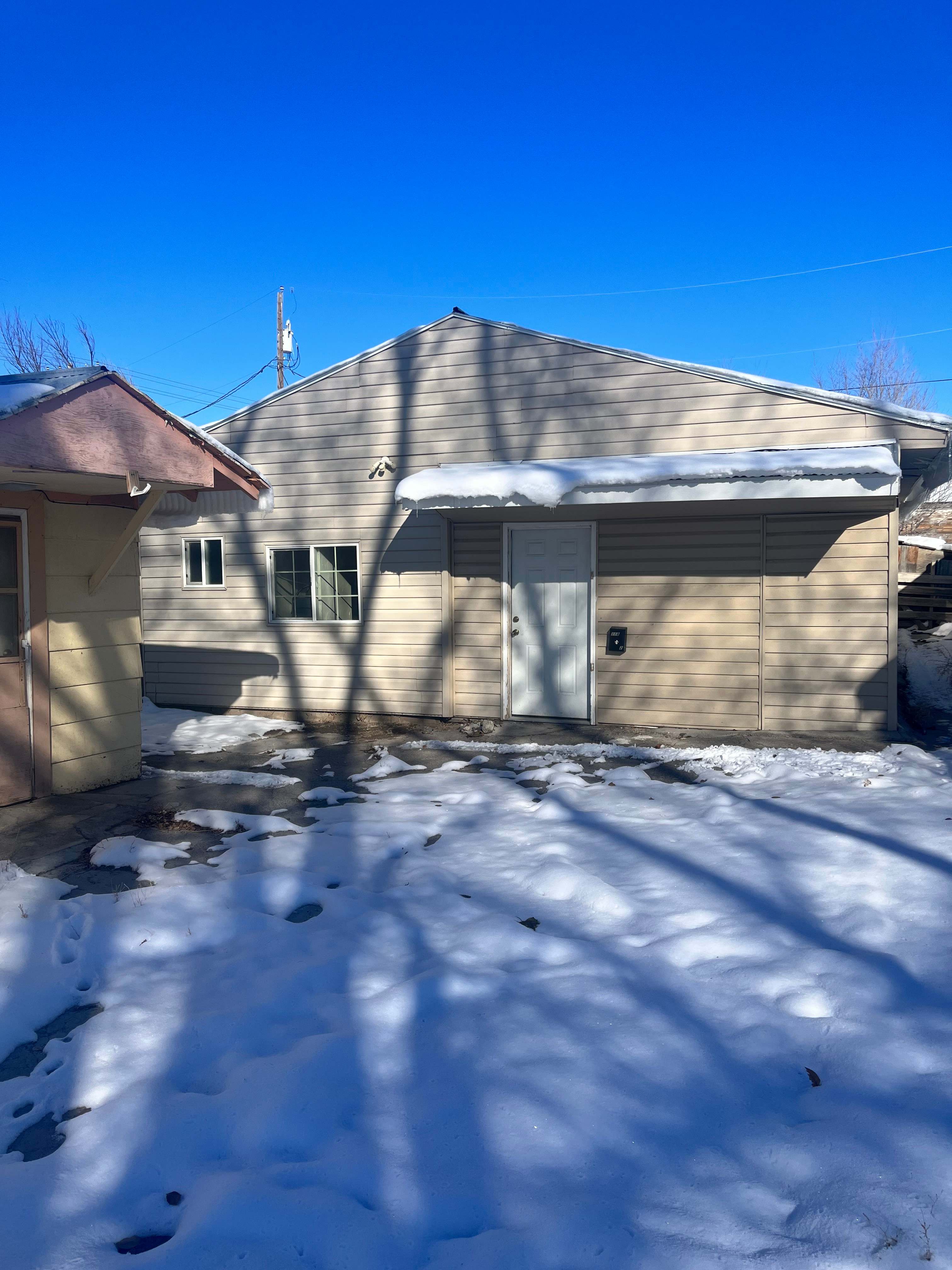 118 7Th Ave S – photo 1 of 7