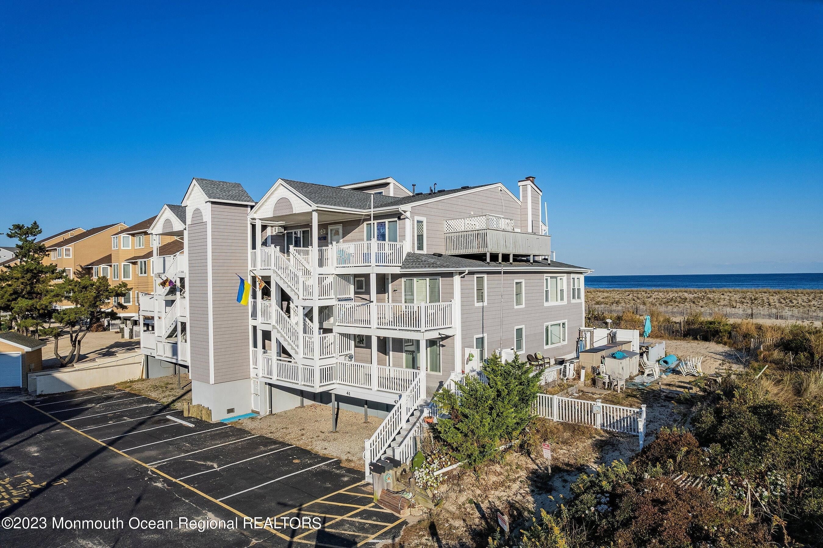 41 Dune Terrace – photo 1 of 25