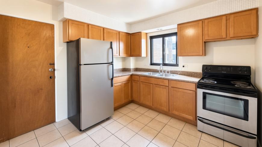 6454 N Ridge Blvd. – photo 1
