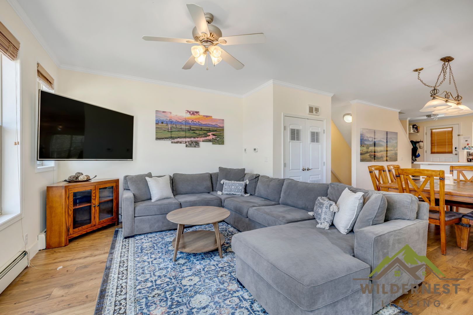 Winter Rental- HOT TUB, Quiet townhome with hot tub and two living areas – photo 1