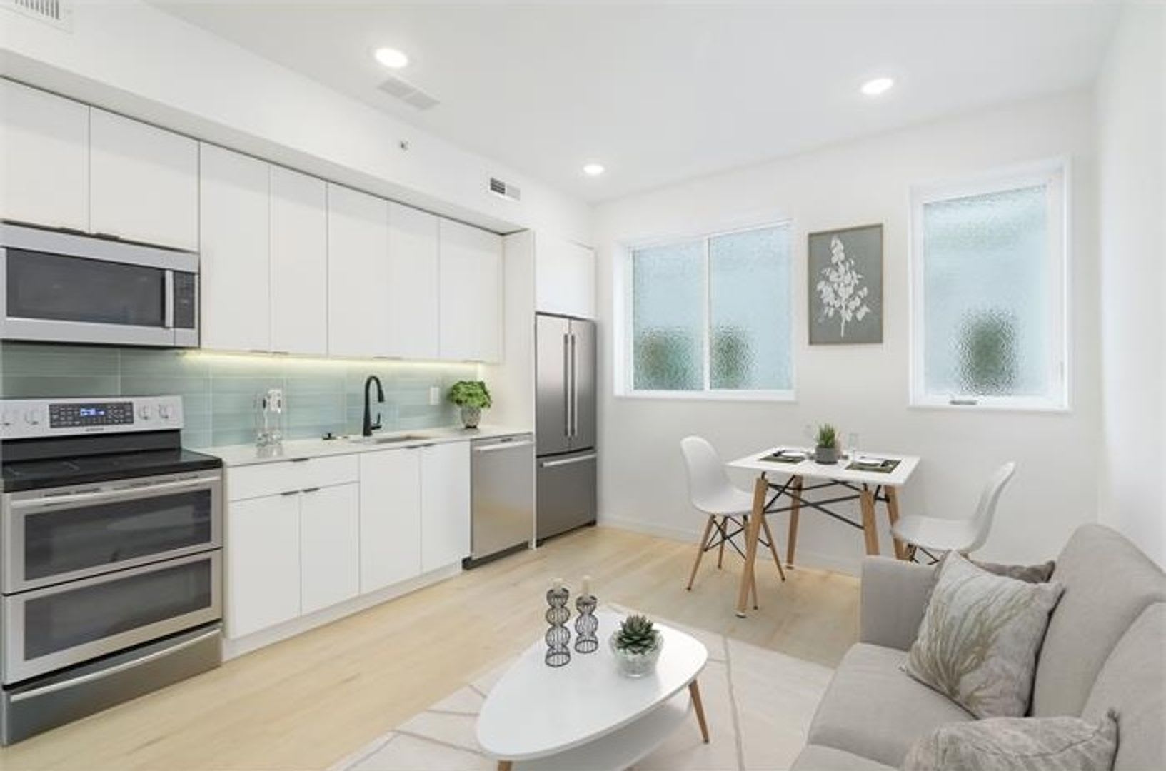 2720 N Hope St – photo 1