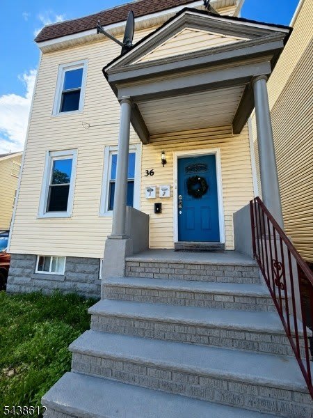 36 Valley St – photo 1 of 5