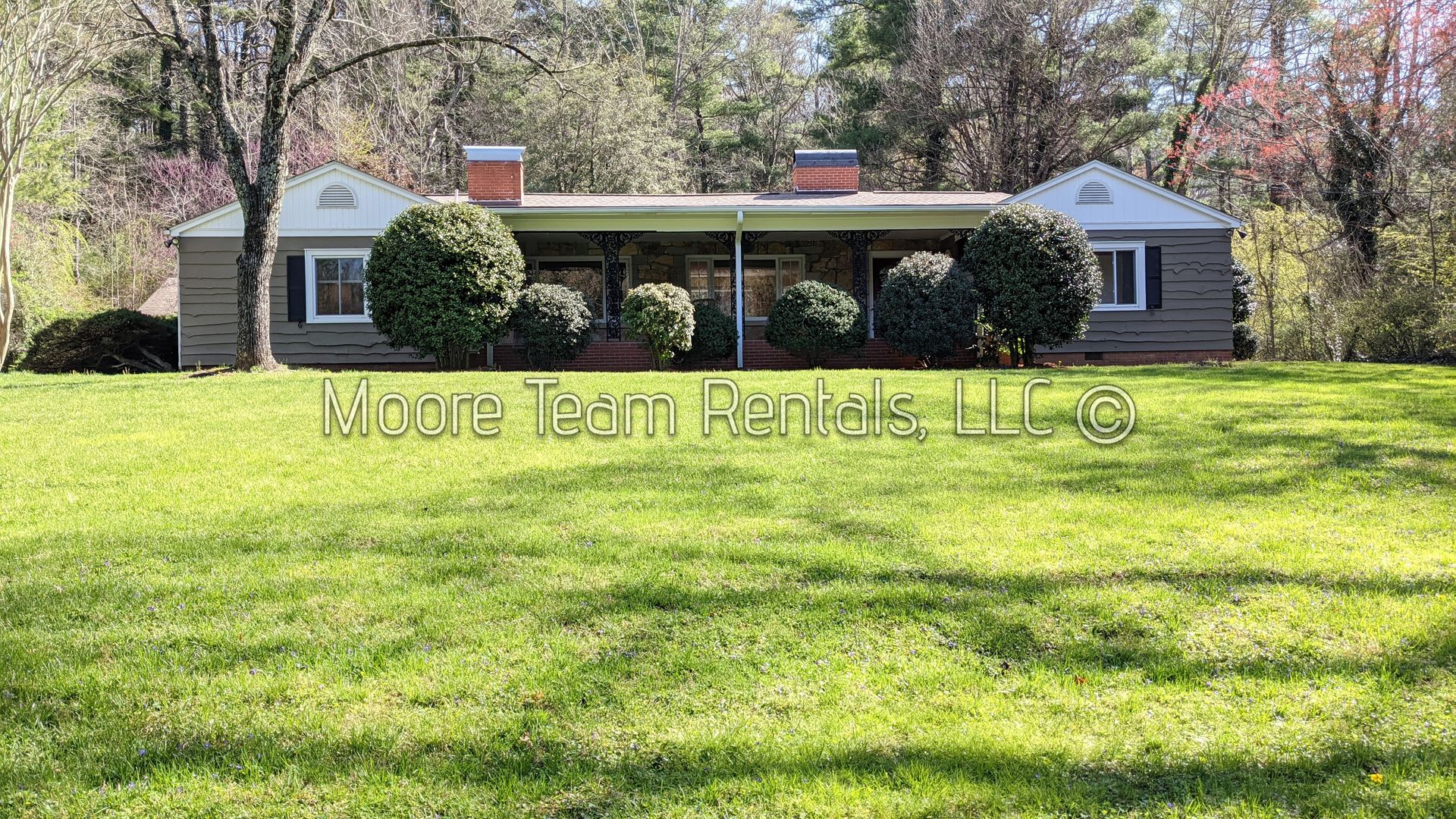 Spacious House – photo 1 of 20