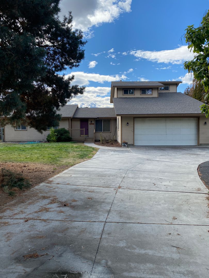 Large Home for Rent on Airway Dr, Beautiful Backyard Views! – photo 1 of 22