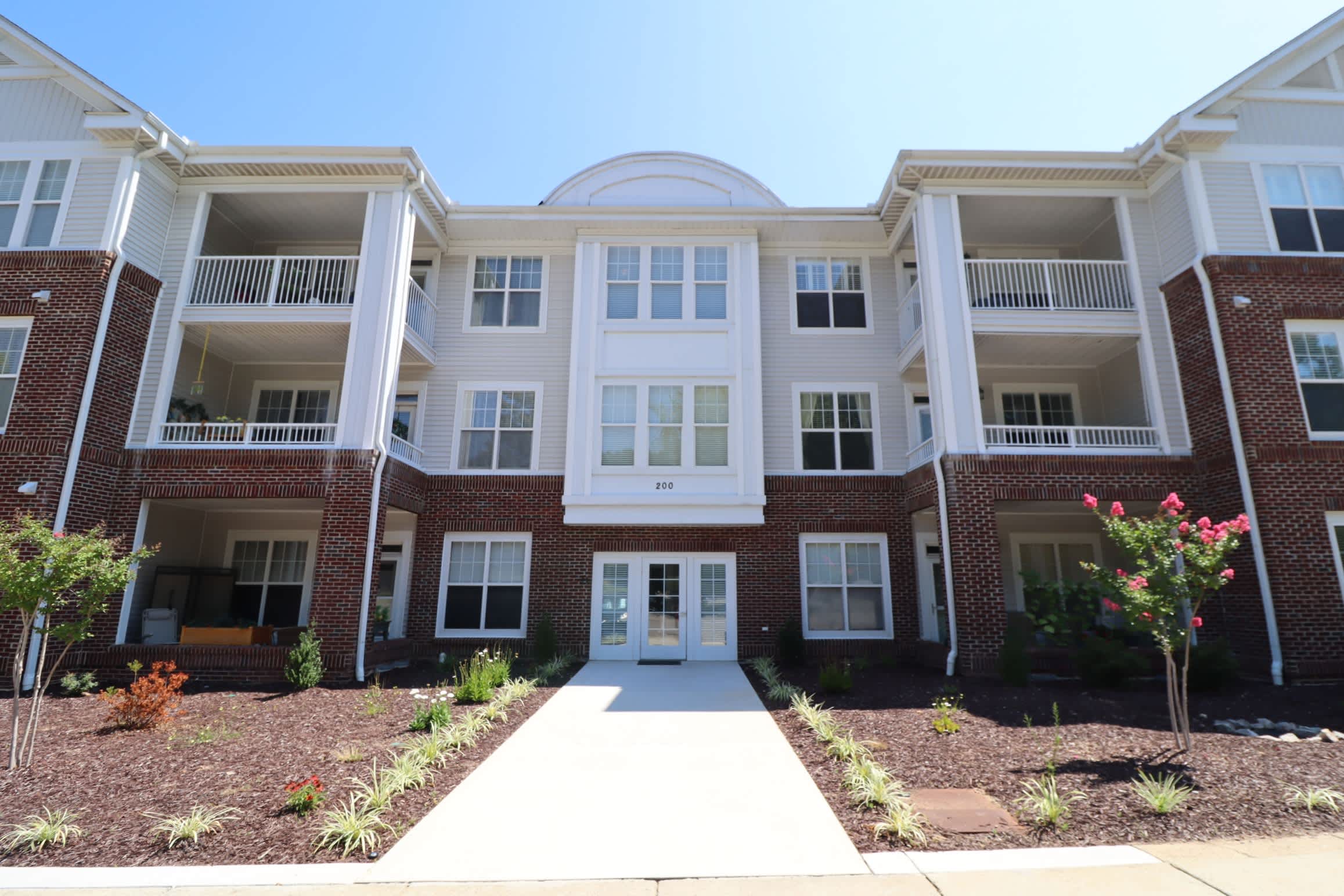 223 Eyam Hall Ln – photo 1
