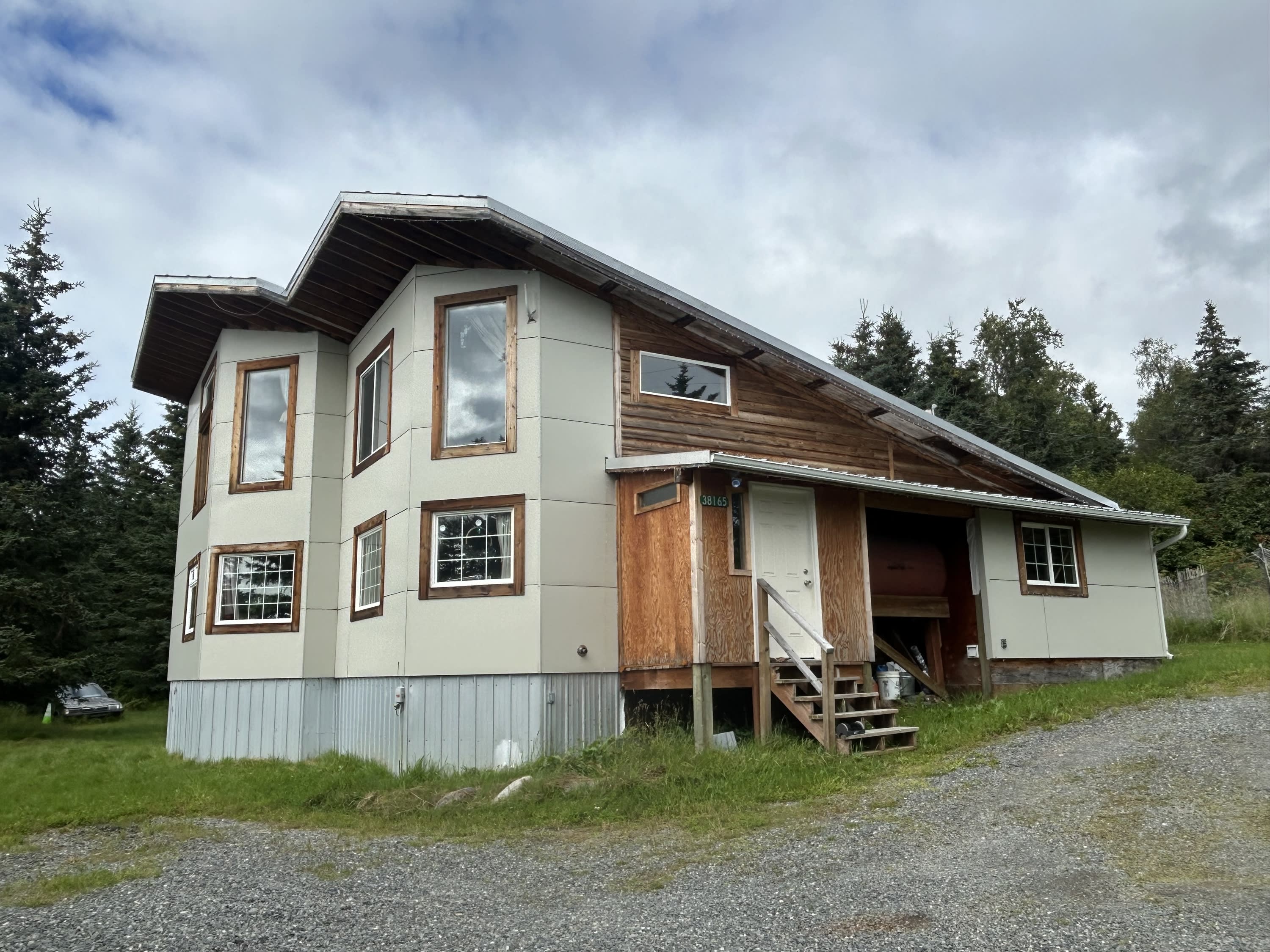 38165 Chelsey Street – photo 1 of 12