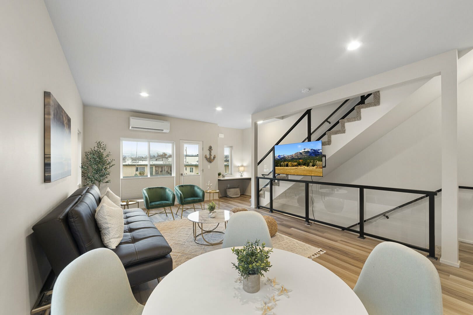 912 21st Street – photo 1 of 42