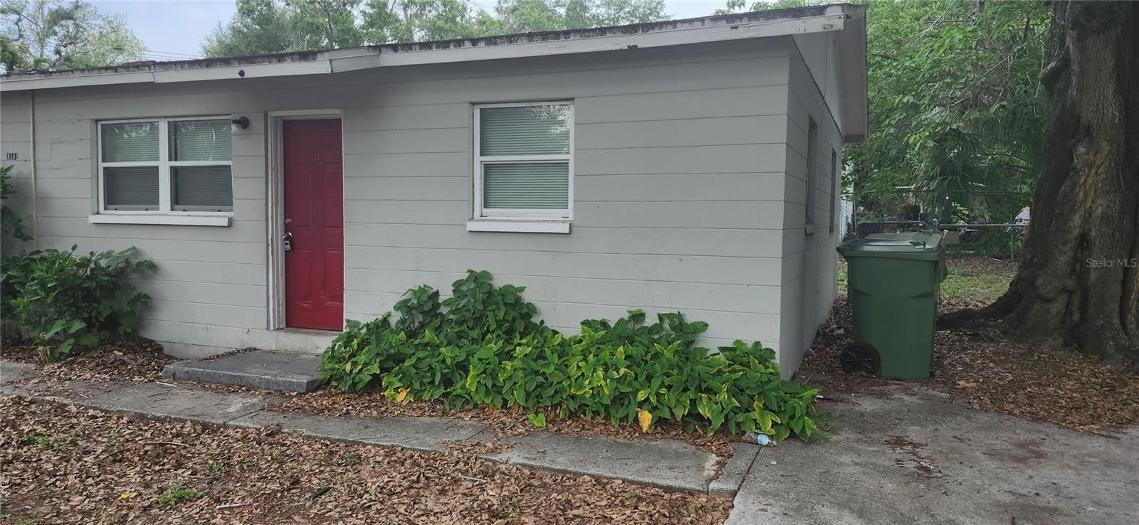 8501 N MULBERRY Street – photo 1