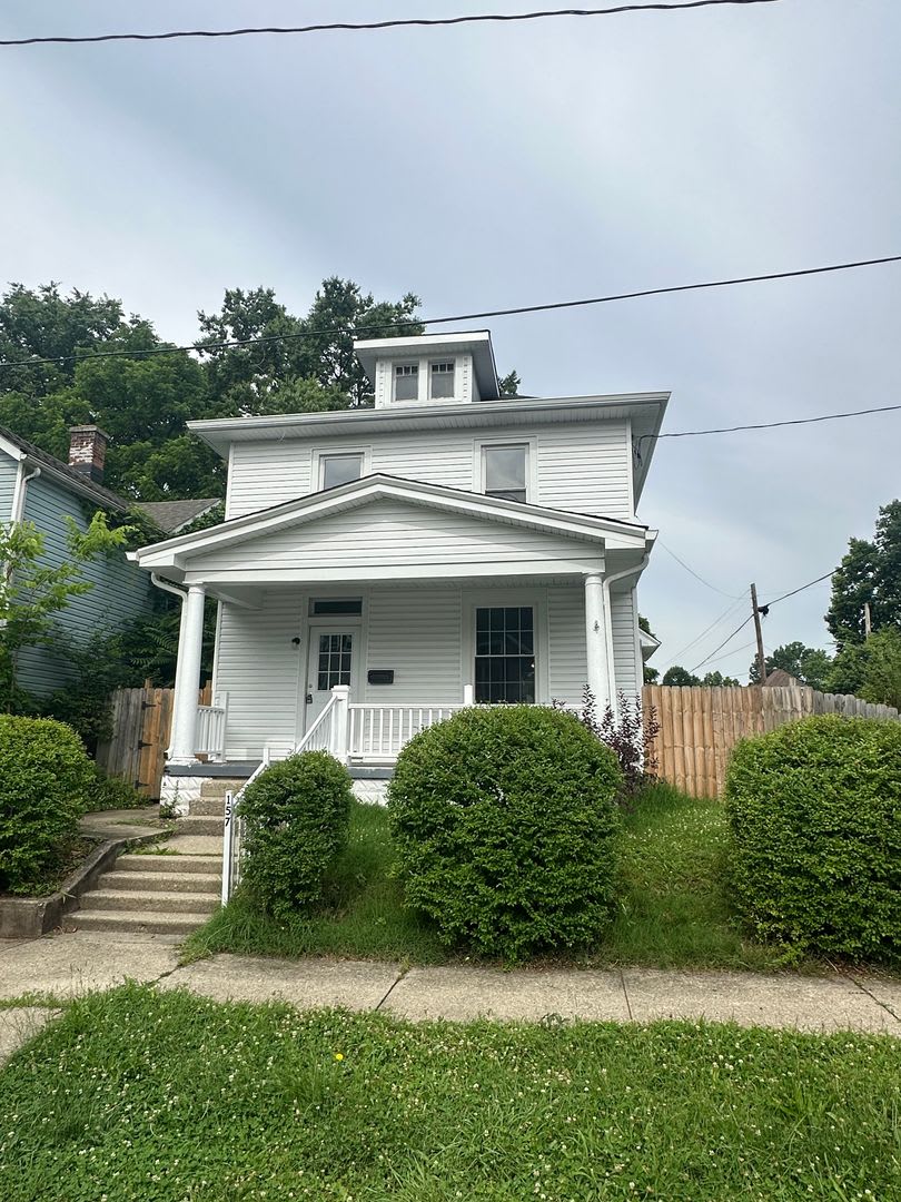 Beautiful Newly Renovated Home 4 BEDROOM 2 BATH – photo 1