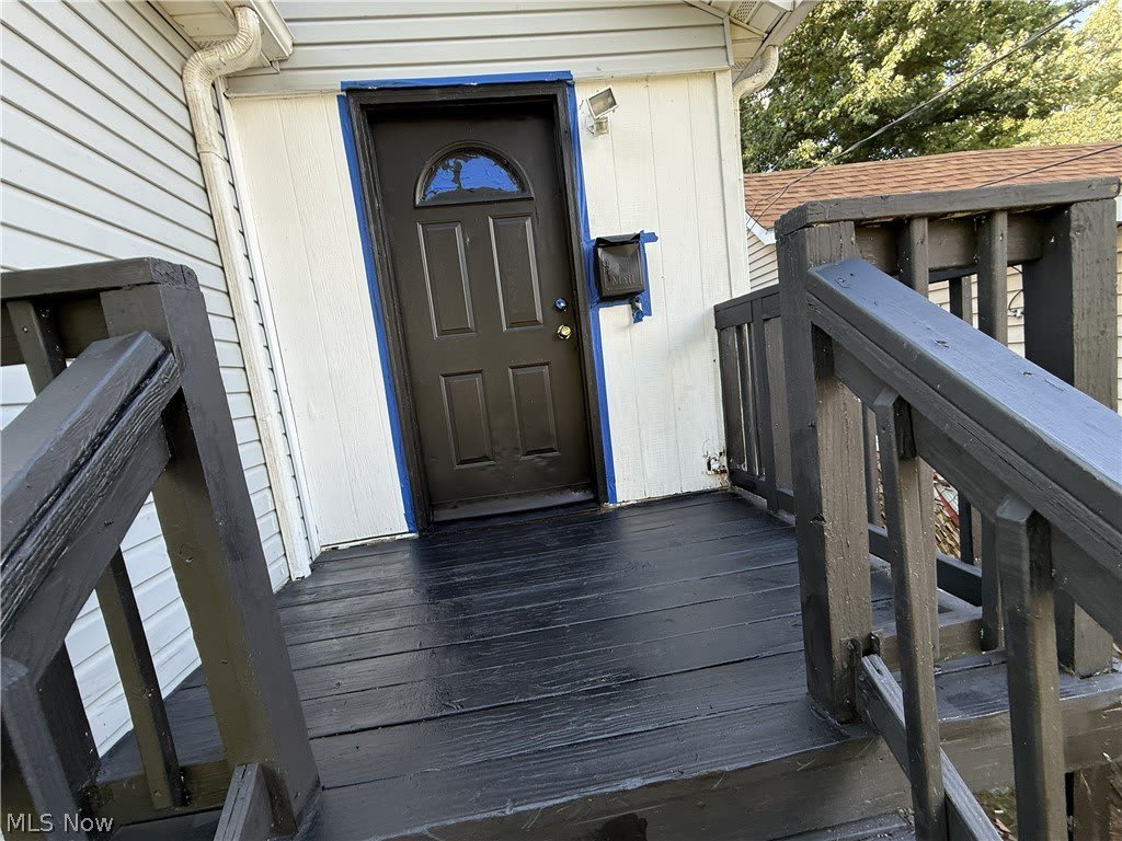 371 Beth Street – photo 1 of 6