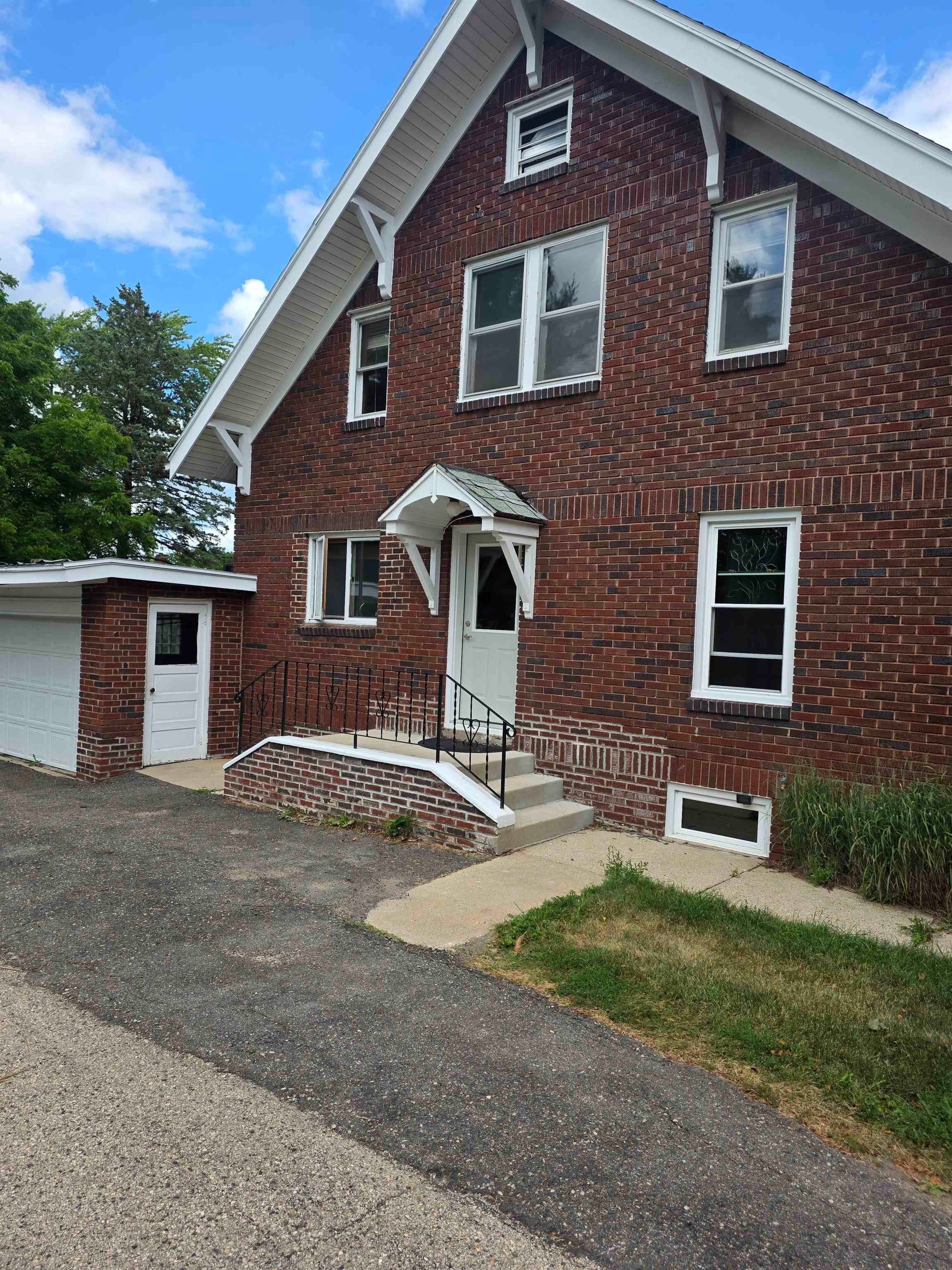 506 Springdale Street – photo 1 of 20
