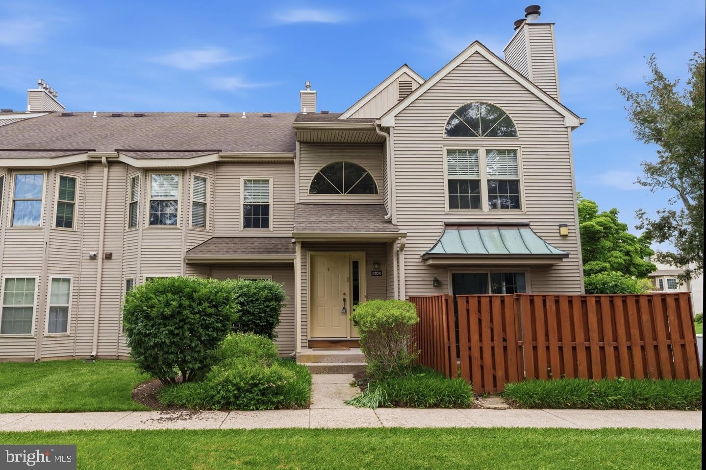 2104 BROOKHAVEN Drive – photo 1