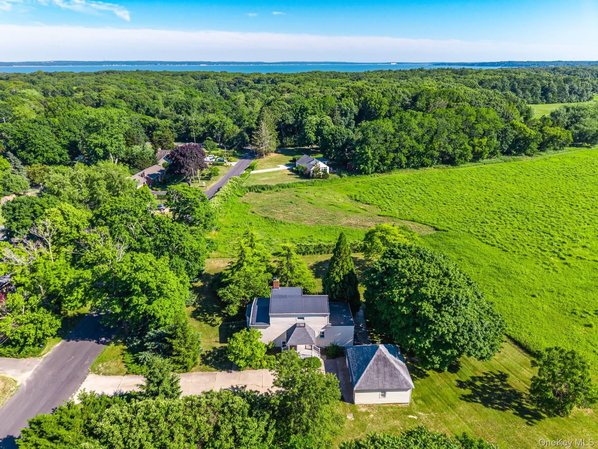 2380 S Harbor Road – photo 1 of 18