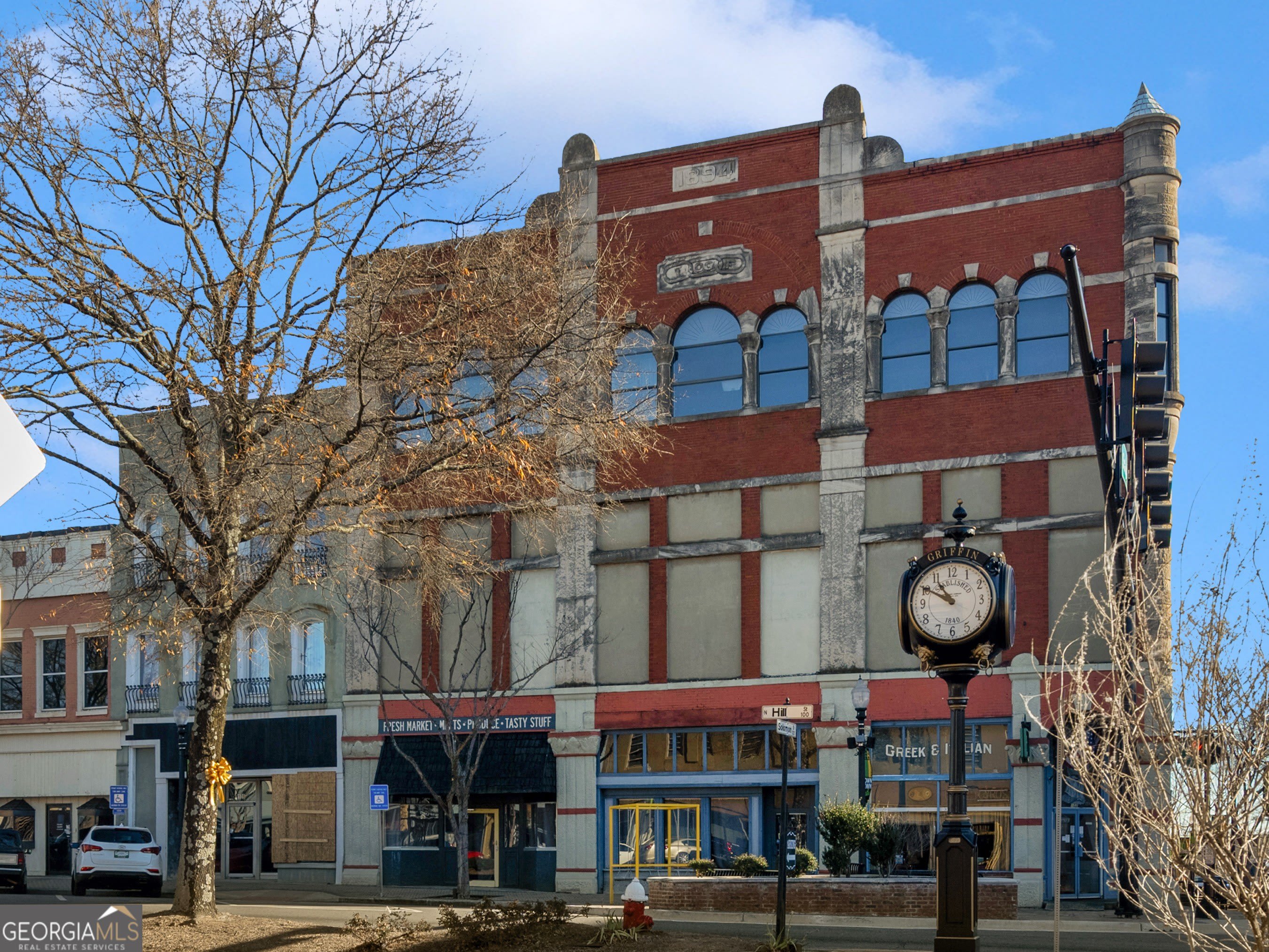 102 N Hill Street – photo 1