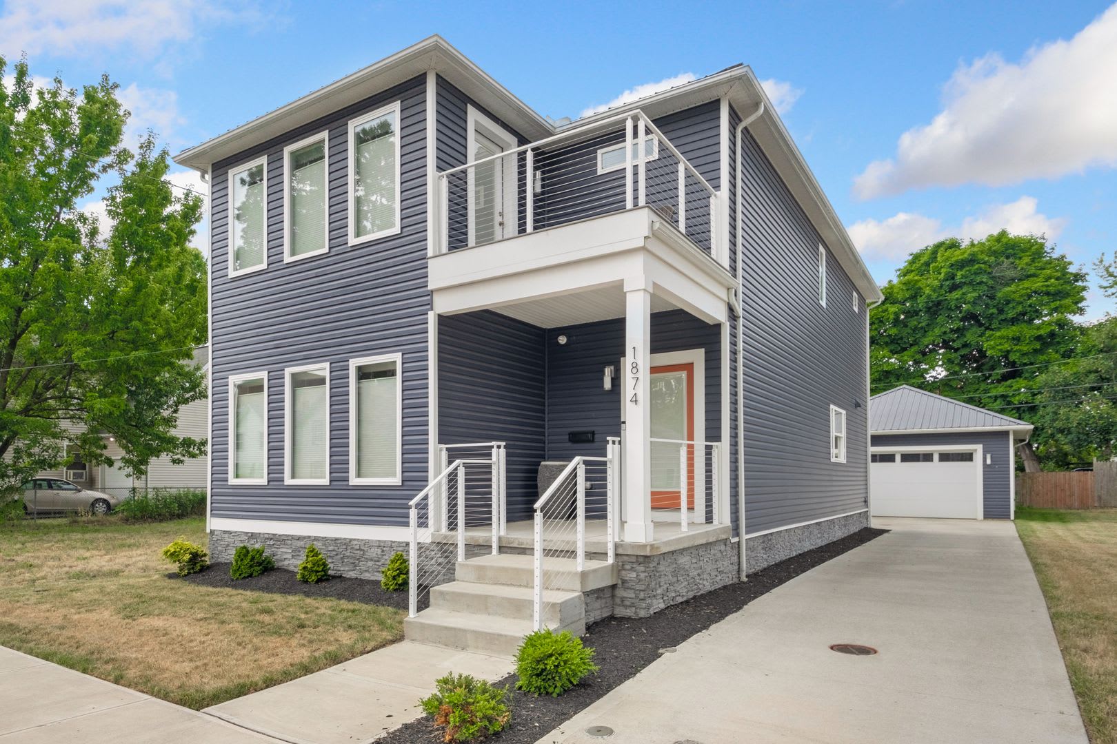 Modern and Spacious: 4 Bedroom / 3 Bathroom House for Rent – photo 1