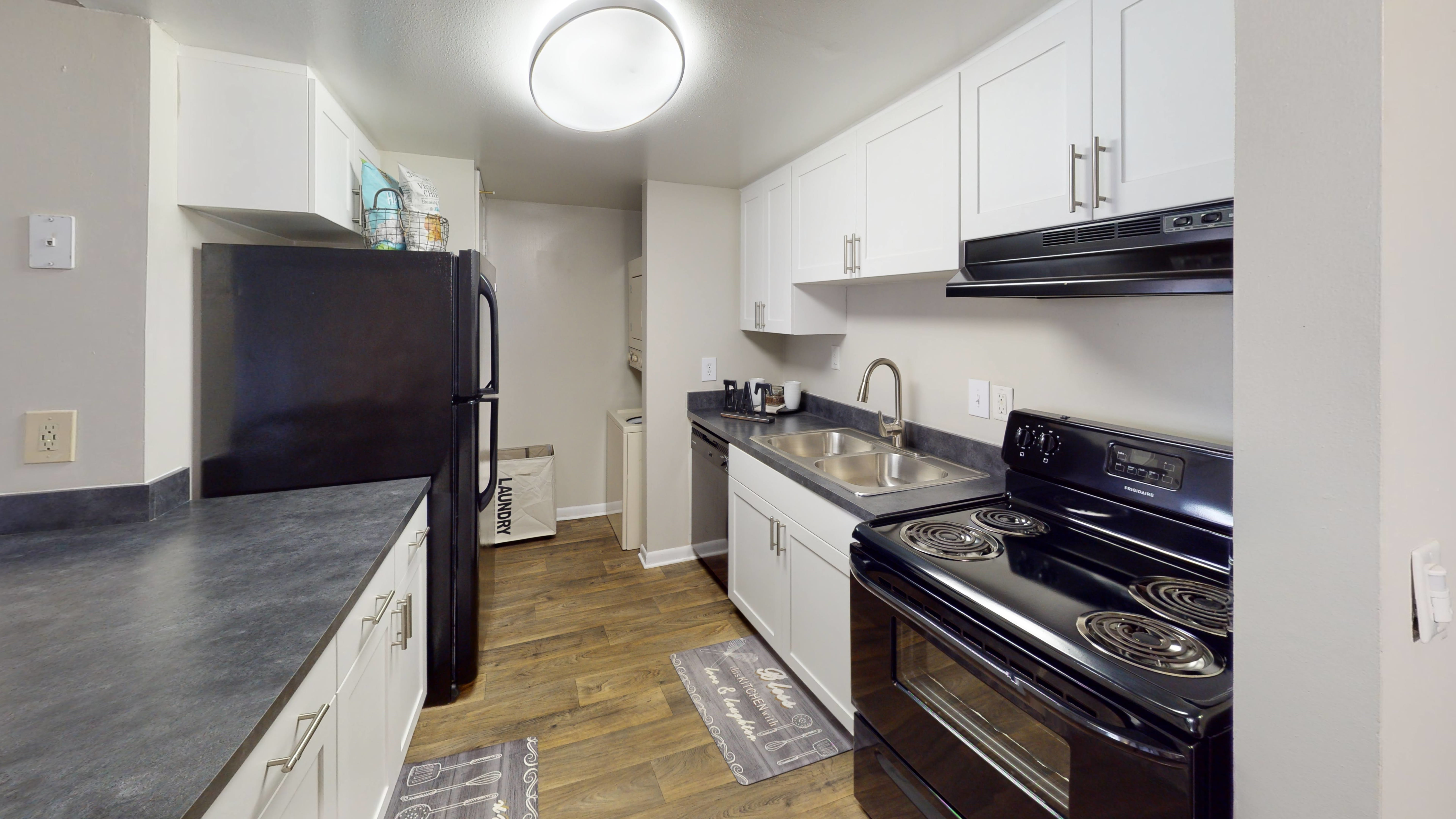 Laurel Oaks – photo 1