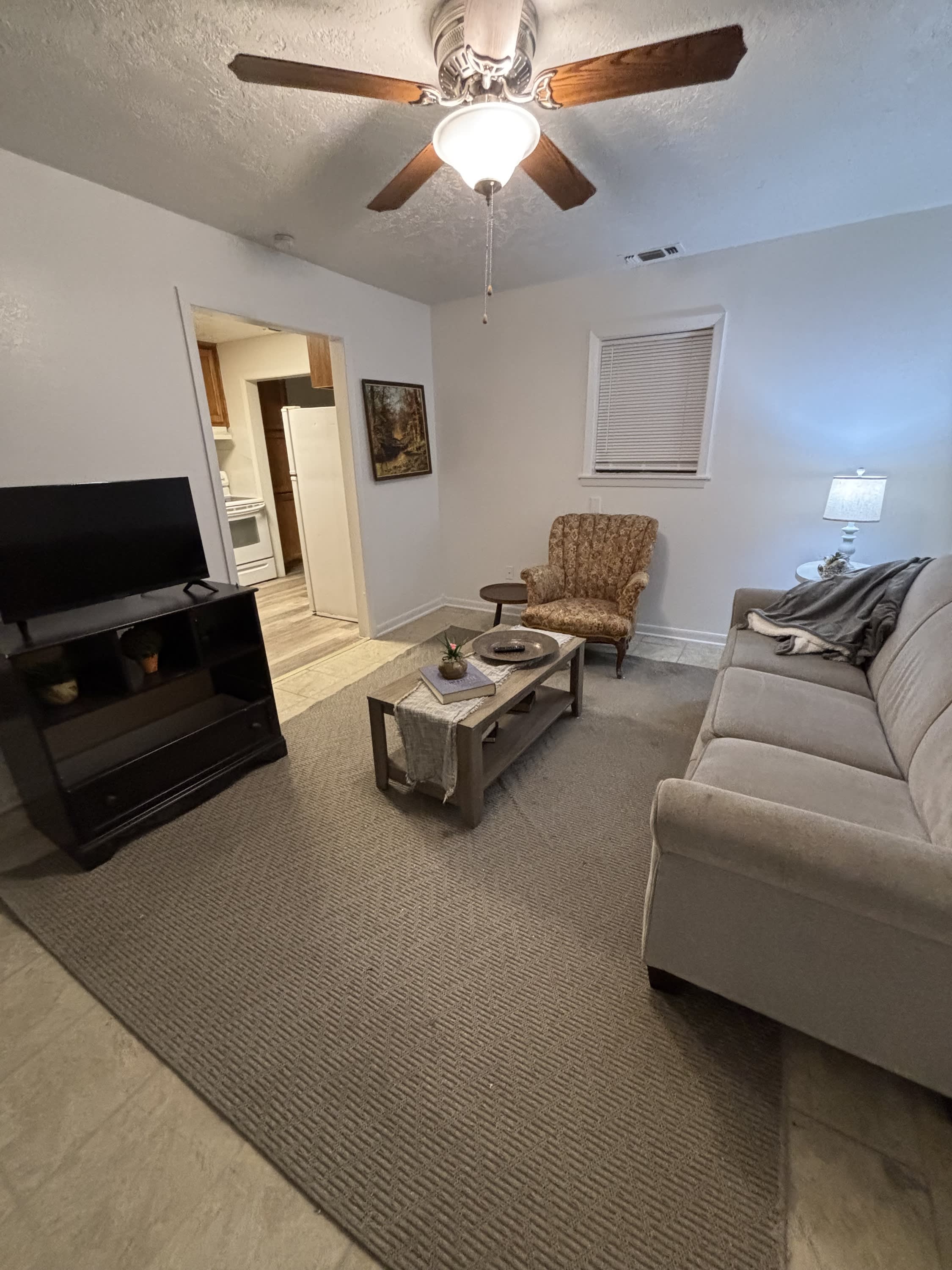 1706 Partridge Sublease – photo 1 of 10