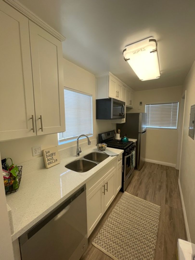 1414 S Campbell Ave. – photo 1 of 13