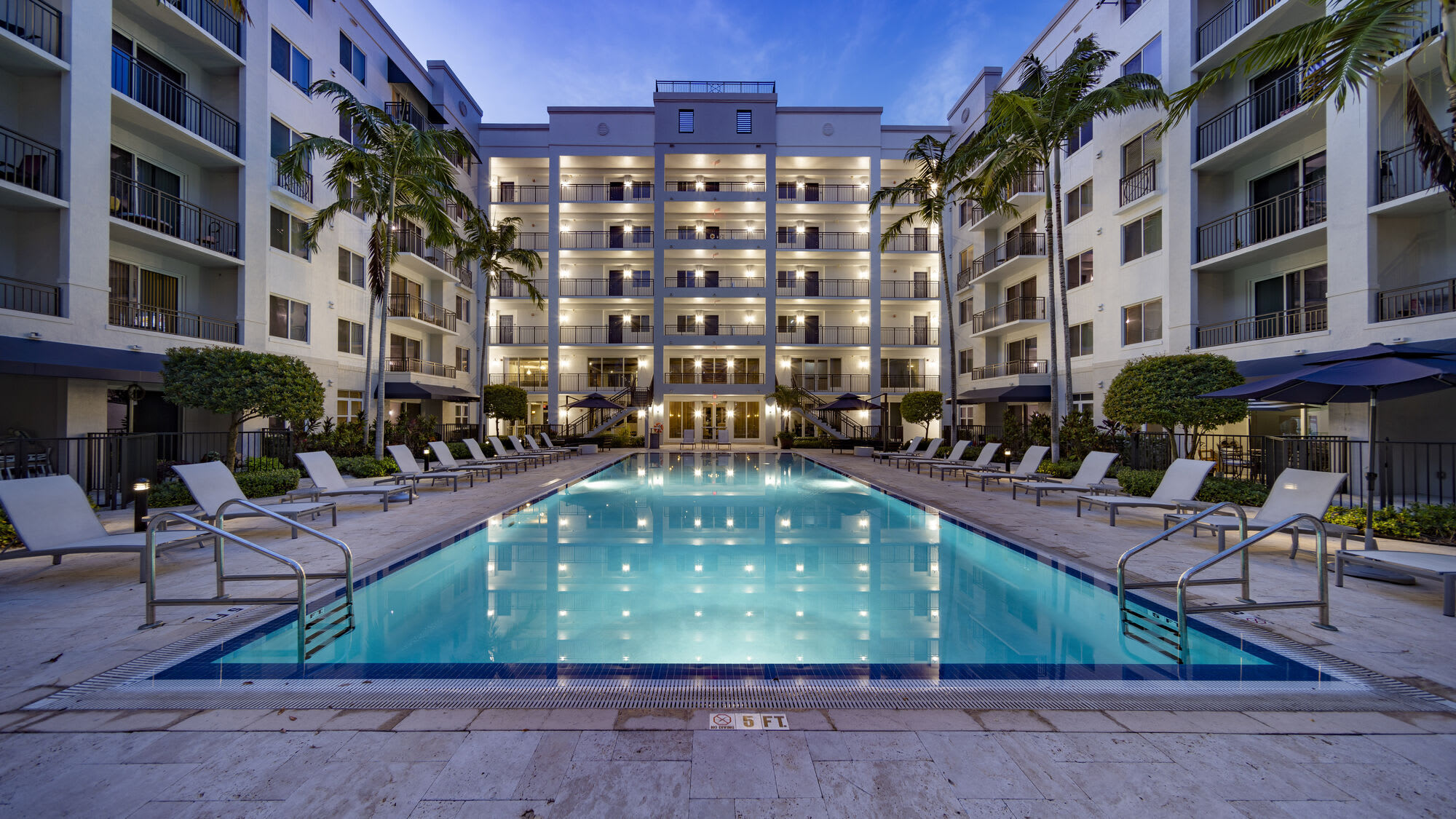The Manor in Plantation – photo 1