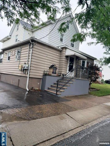 125 Terrace Avenue – photo 1 of 12