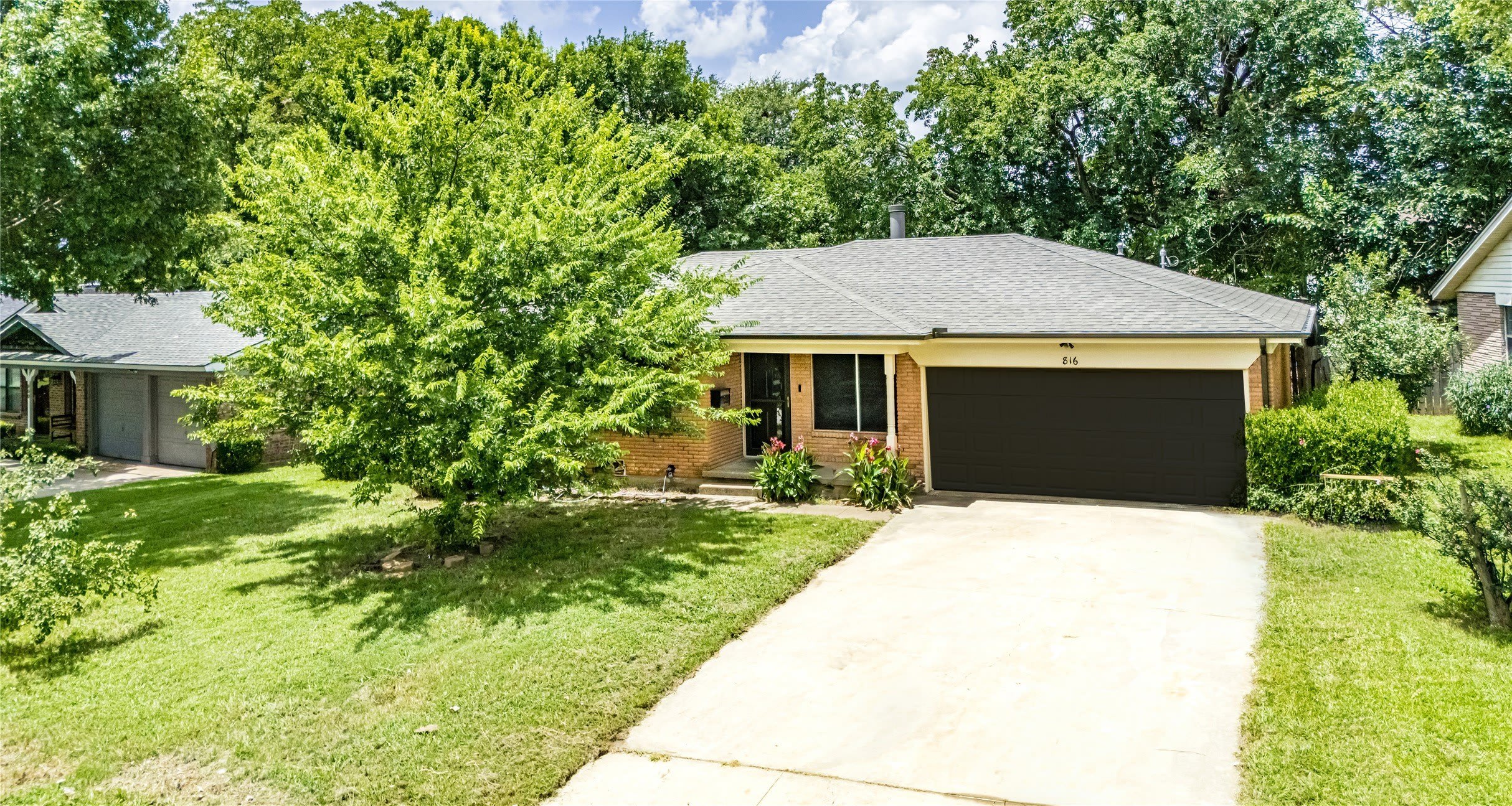 816 S Burdette Avenue – photo 1 of 24