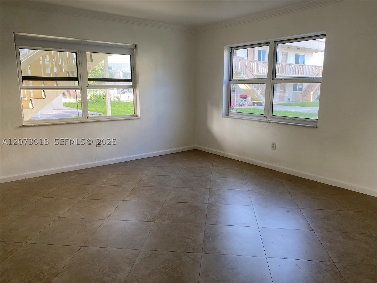 3670 SW 60th Ave – photo 1