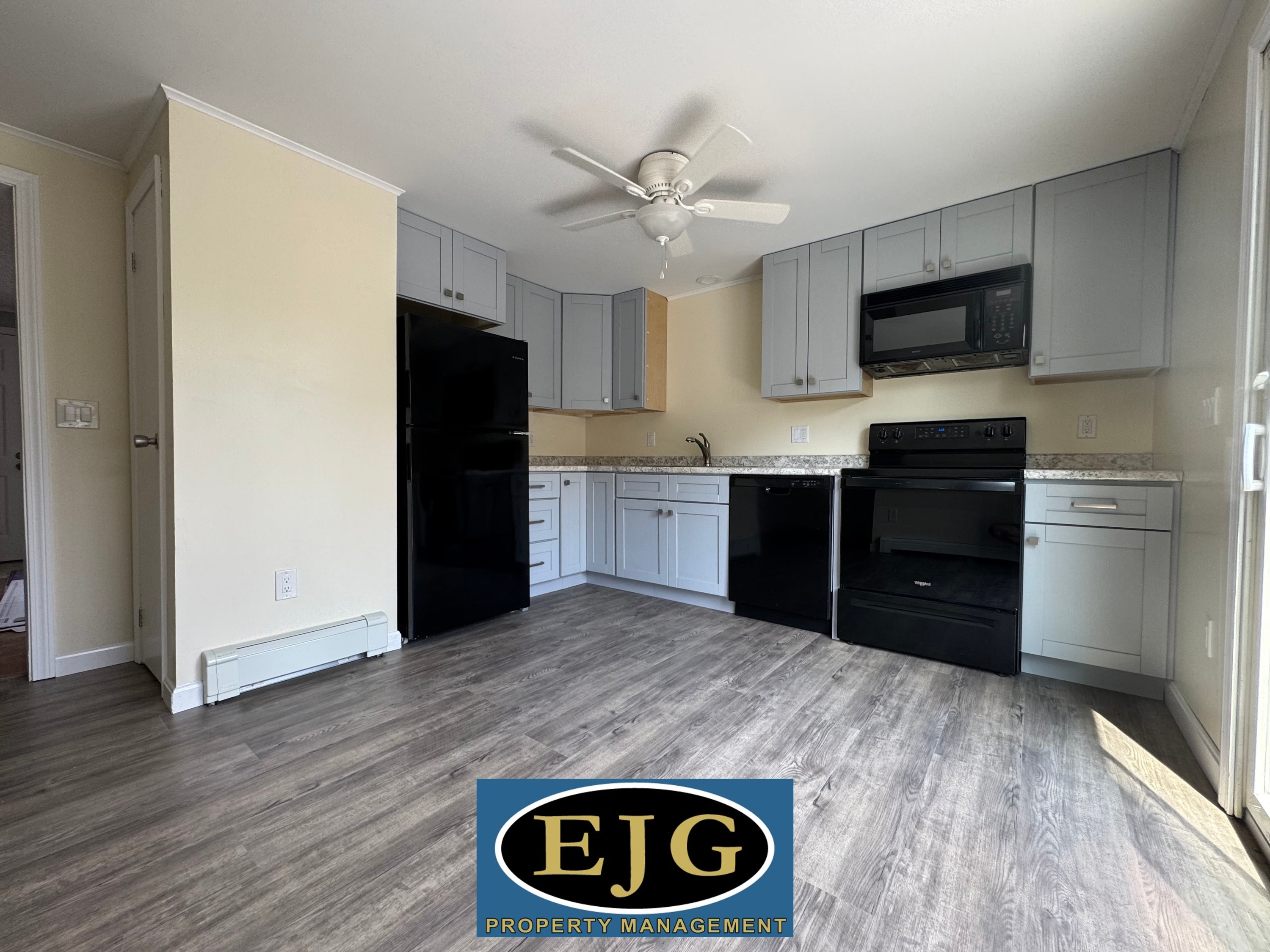 158 Beech Street – photo 1