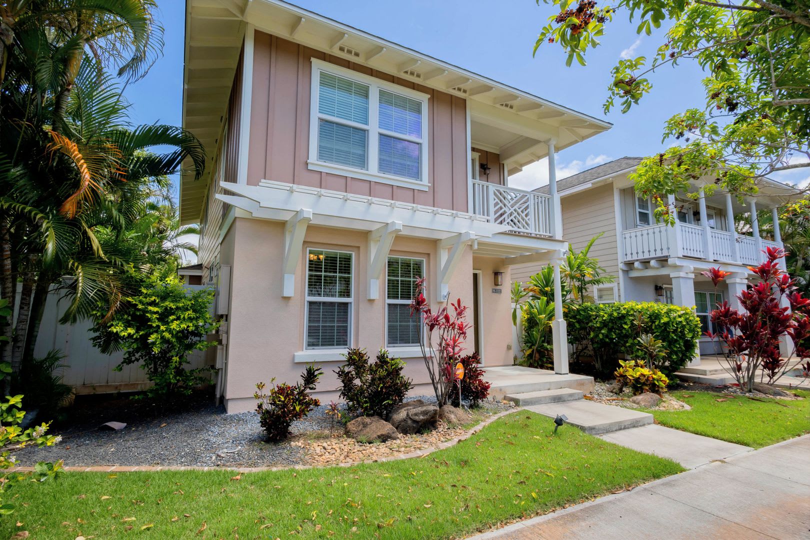 Beautifully Upgraded Home in Ka Makana at Hoakalei – photo 1 of 22